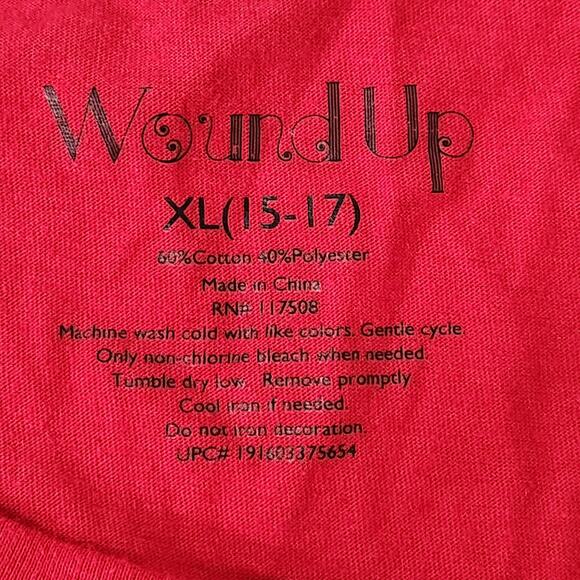 Wound Up Red Gray Be Naughty Save Santa A Trip Top XL 15 17 Layered Soft - Picture 4 of 4